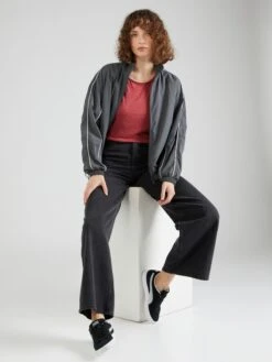 Ragwear T-shirts Shirt MINTT Dames Framboos -Kleding Outlet Winkel 487e8dce86d79bb81db6c58da33f301c