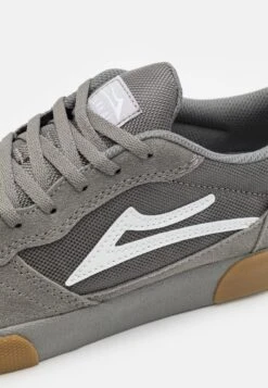 Lakai CAMBRIDGE UNISEX - Sneakers Laag 11 Lakai CAMBRIDGE UNISEX - Sneakers Laag -Kleding Outlet Winkel f428bded2dc547ab90c3399c67638835