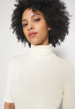 T-shirt Basic - Off-white -Kleding Outlet Winkel fbd573cd1af048ae90e030b771a6ca35